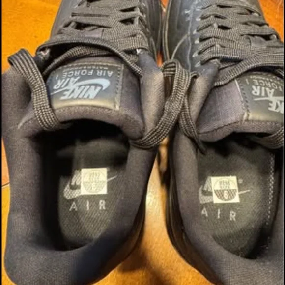 Nike Air Force 1 Men's Black Shoes - Weatherproof style - Picture 5 of 6